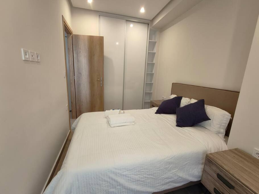 Chic Apartment Near Acropolis Атина Екстериор снимка