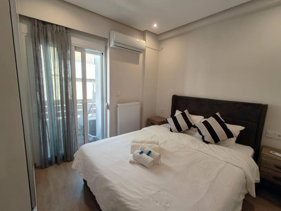 Chic Apartment Near Acropolis Атина Екстериор снимка