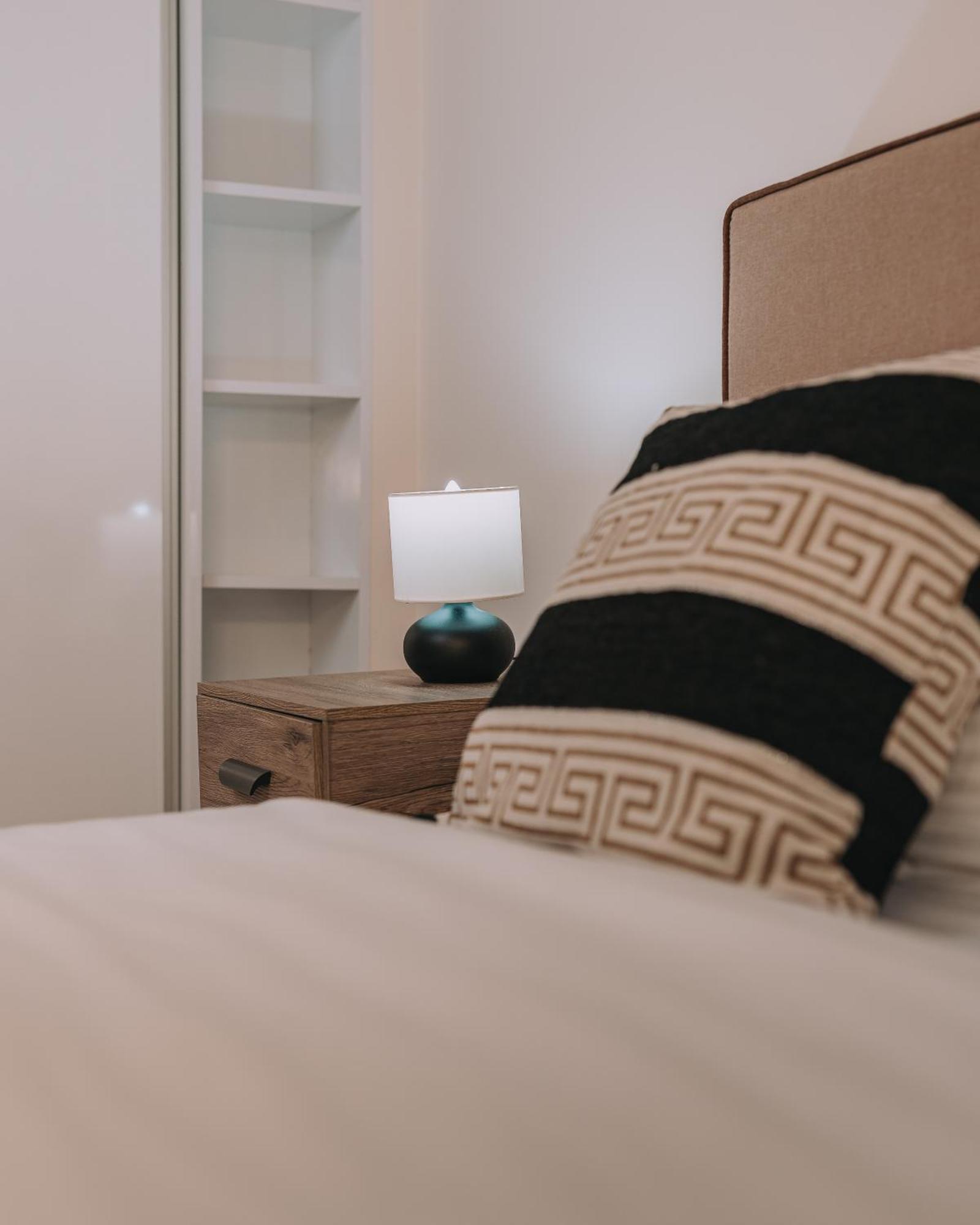 Chic Apartment Near Acropolis Атина Екстериор снимка