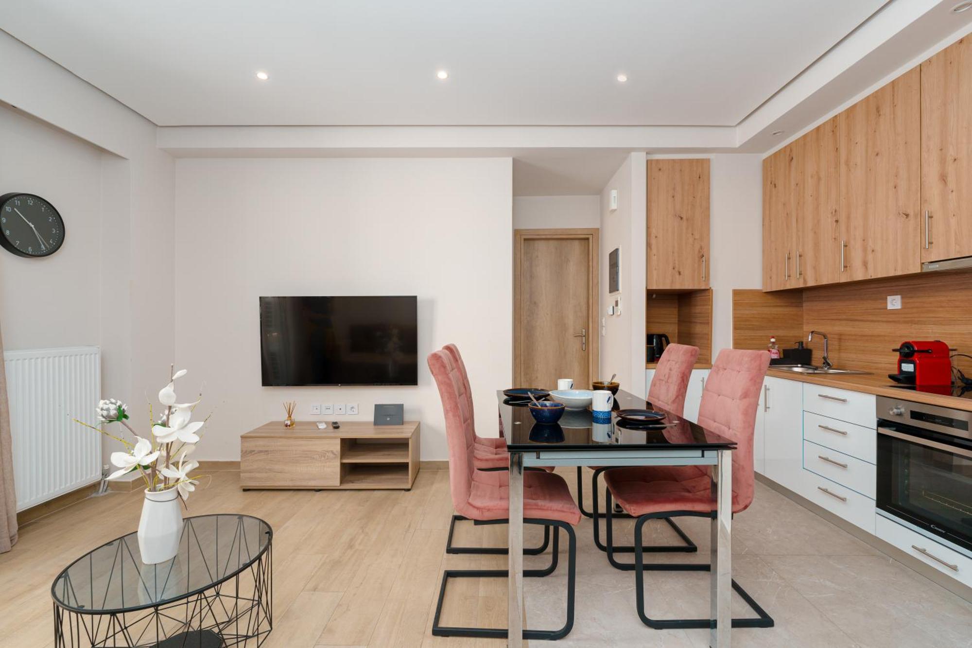 Chic Apartment Near Acropolis Атина Екстериор снимка